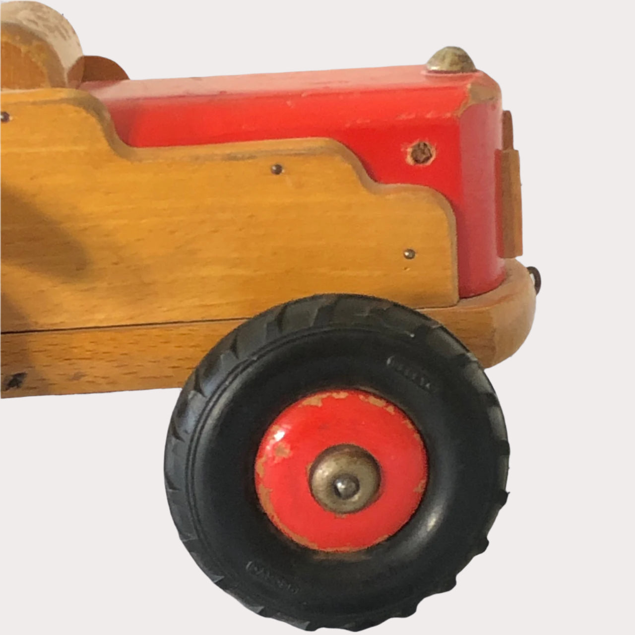 Gecevo Wooden Tractor Toy
